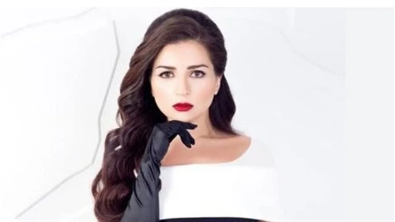 صورة عيد ميلادها.. مي عز الدين تثير تساؤلات الجمهور حول هوية زوجها الجديد